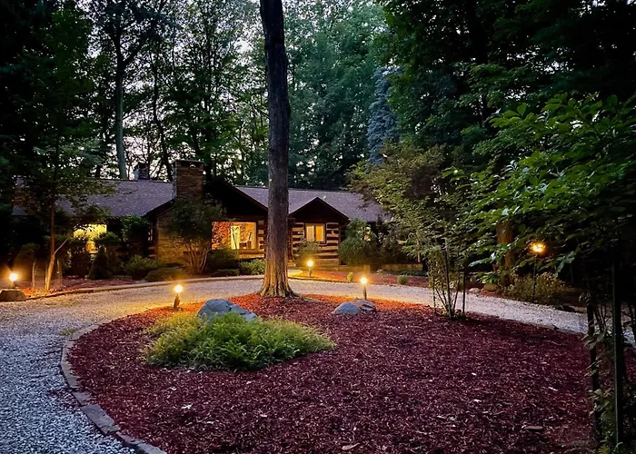 Log Cabin - Natures Oasis - Fire Pit & Gazebo