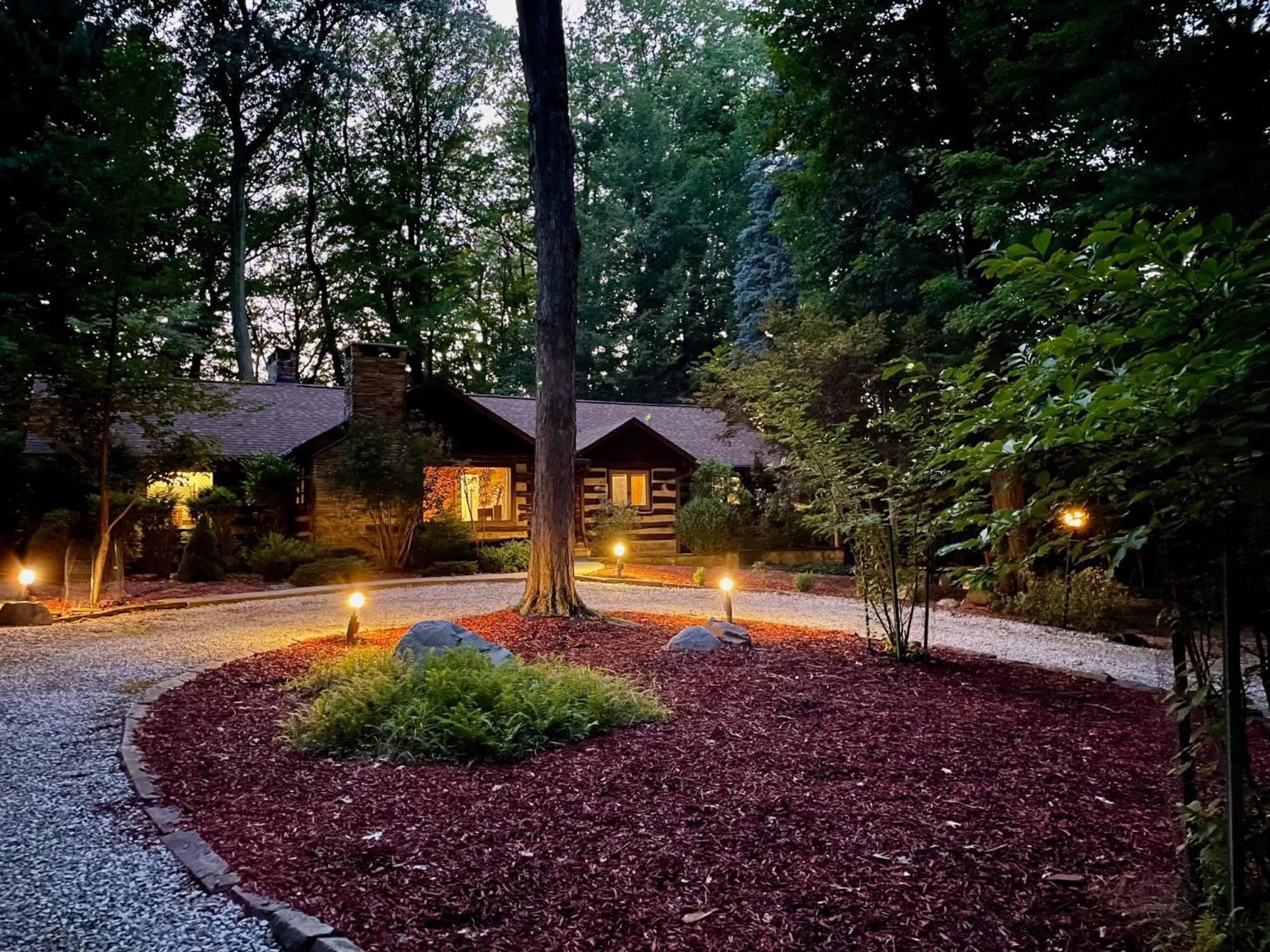 Log - Natures Oasis - Fire Pit & Gazebo * Cleveland